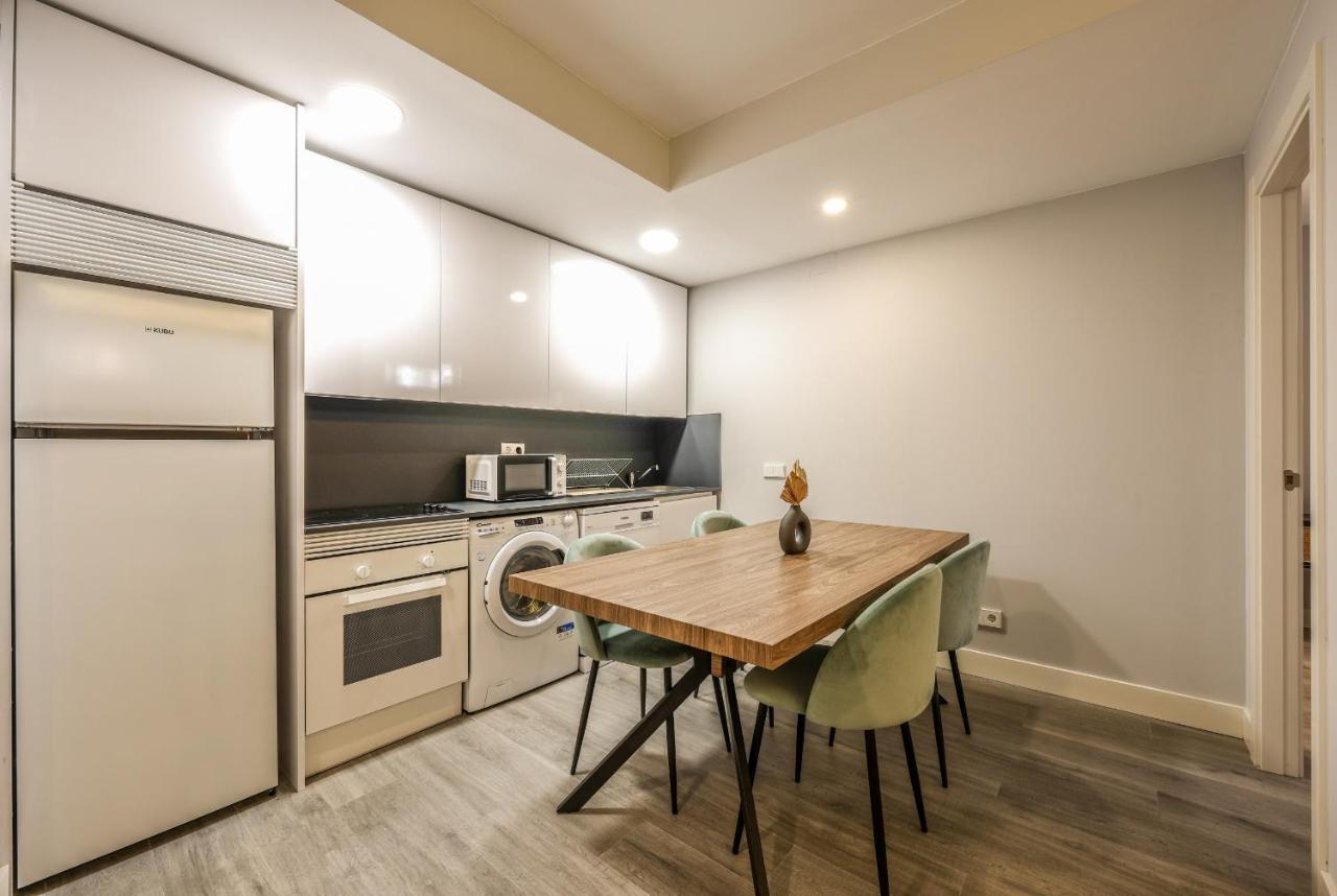 Apartamentos Reformados En Arturo Soria Madrid Bagian luar foto