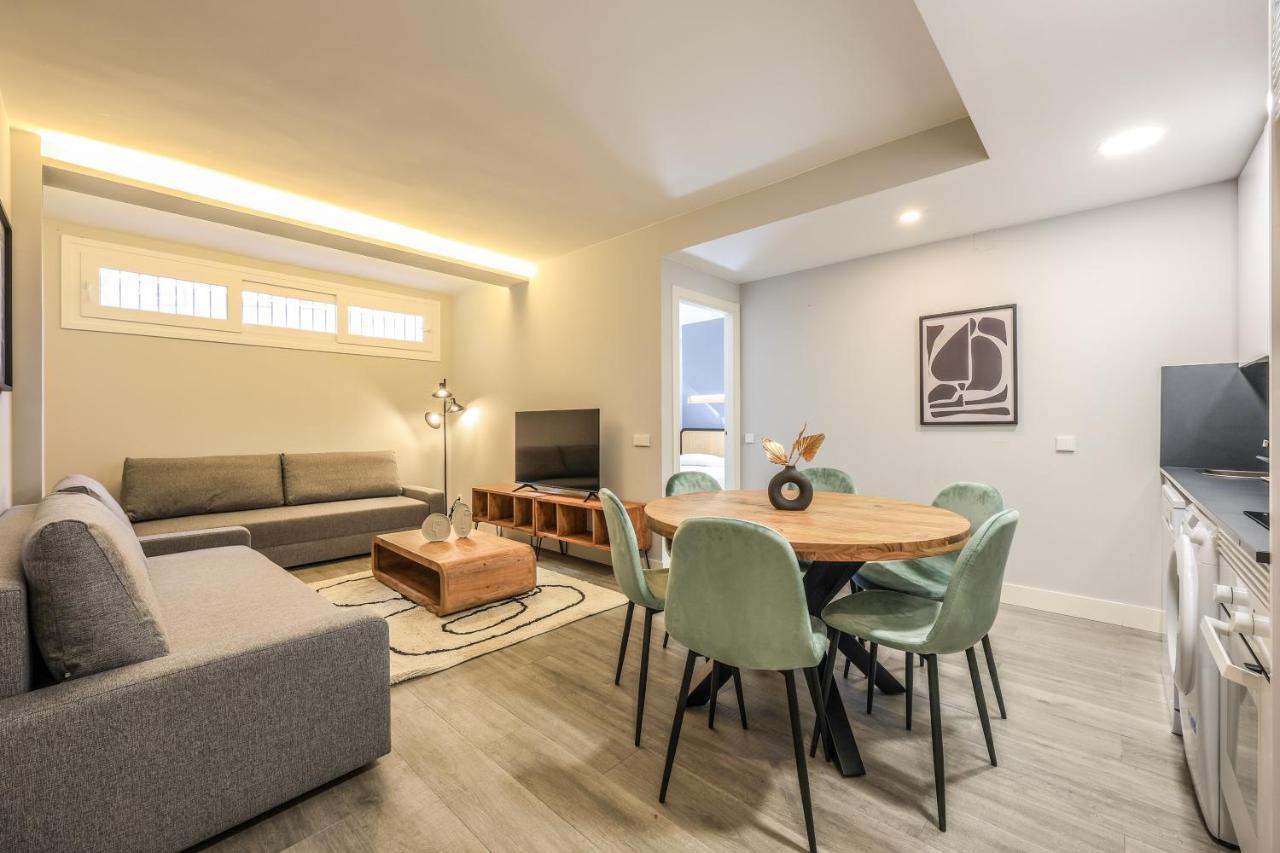 Apartamentos Reformados En Arturo Soria Madrid Bagian luar foto