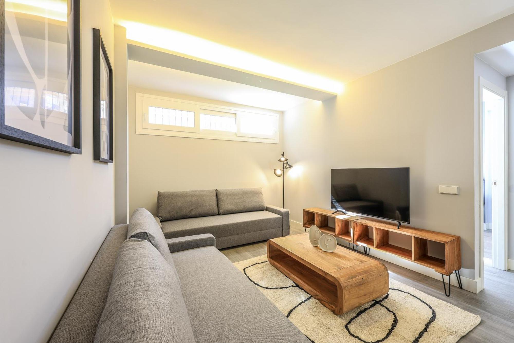 Apartamentos Reformados En Arturo Soria Madrid Bagian luar foto