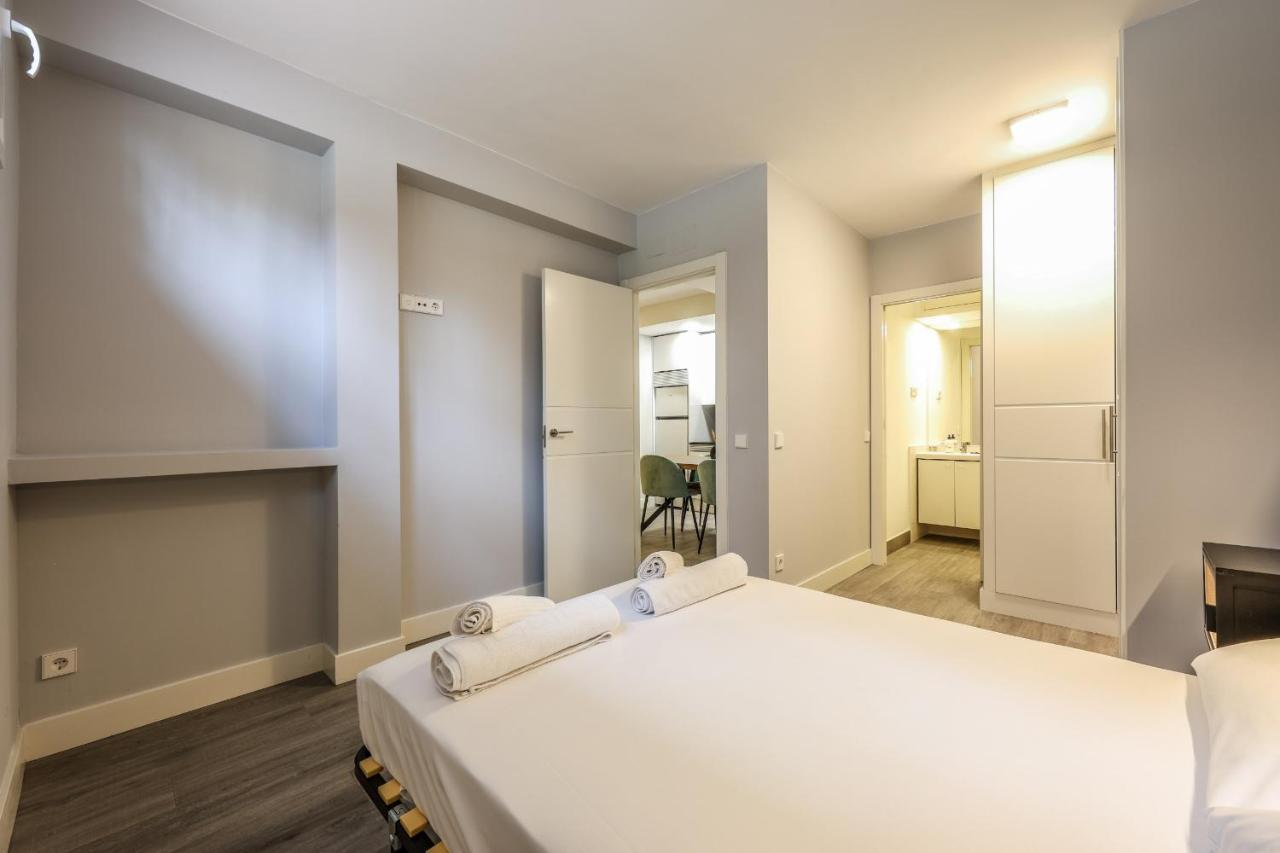 Apartamentos Reformados En Arturo Soria Madrid Bagian luar foto