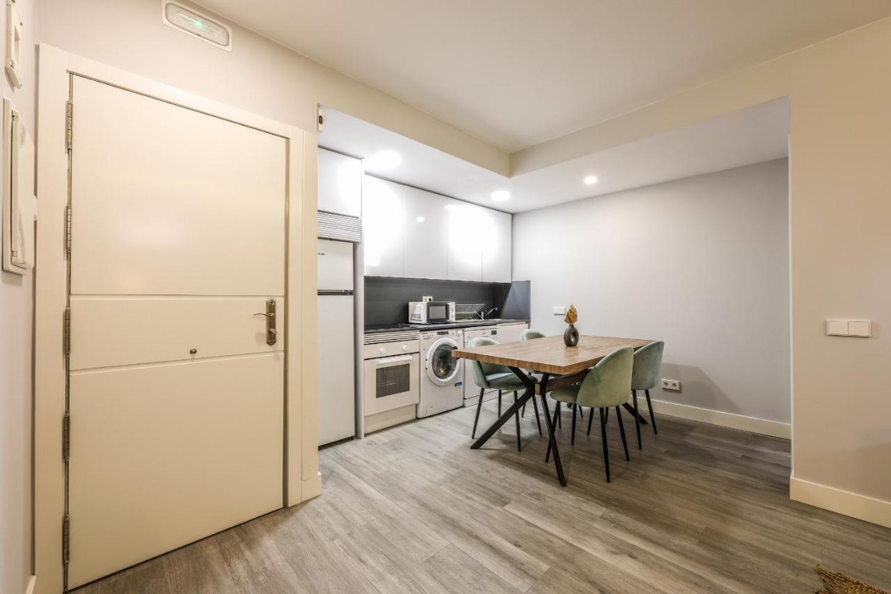 Apartamentos Reformados En Arturo Soria Madrid Bagian luar foto