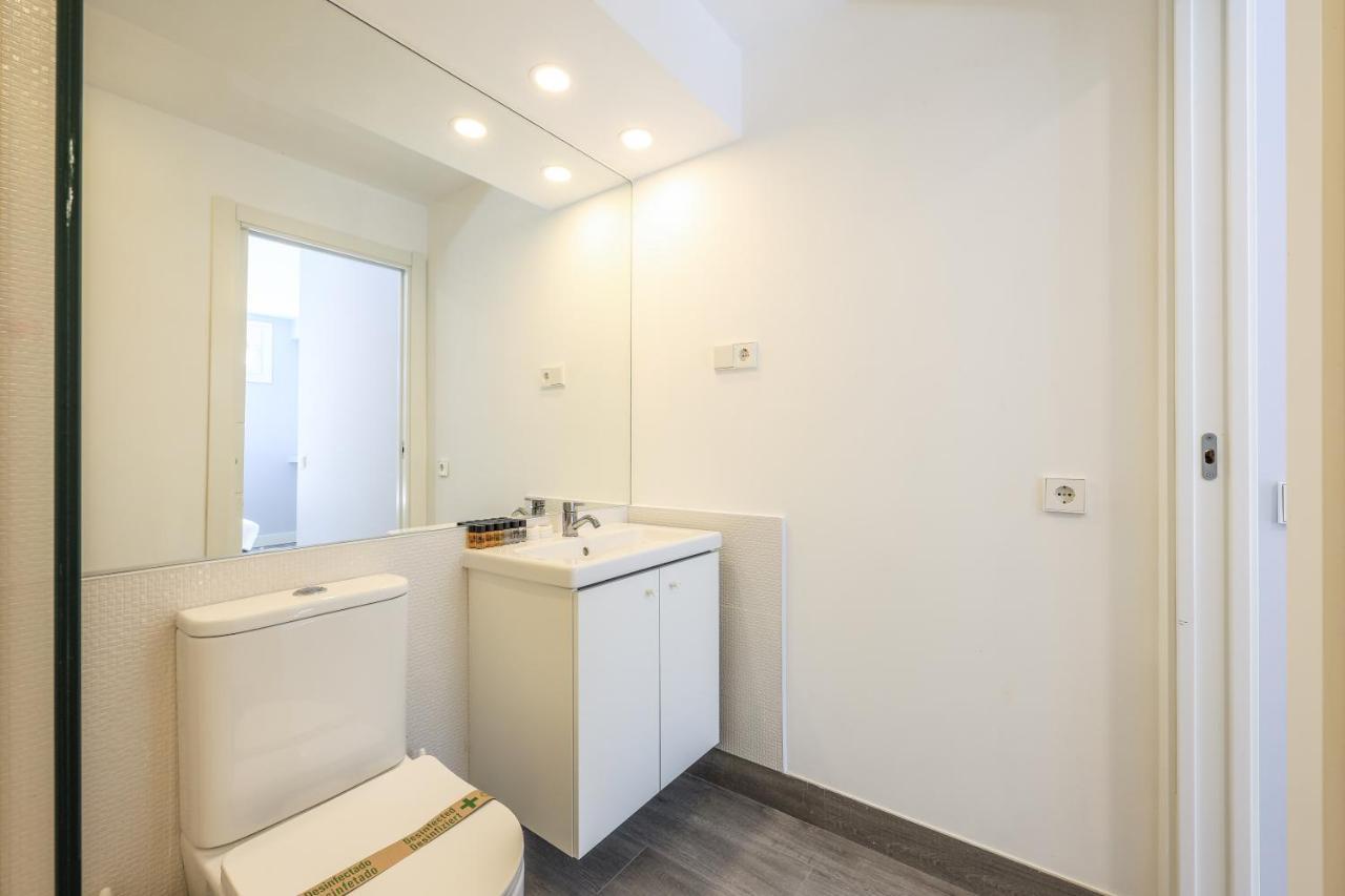 Apartamentos Reformados En Arturo Soria Madrid Bagian luar foto
