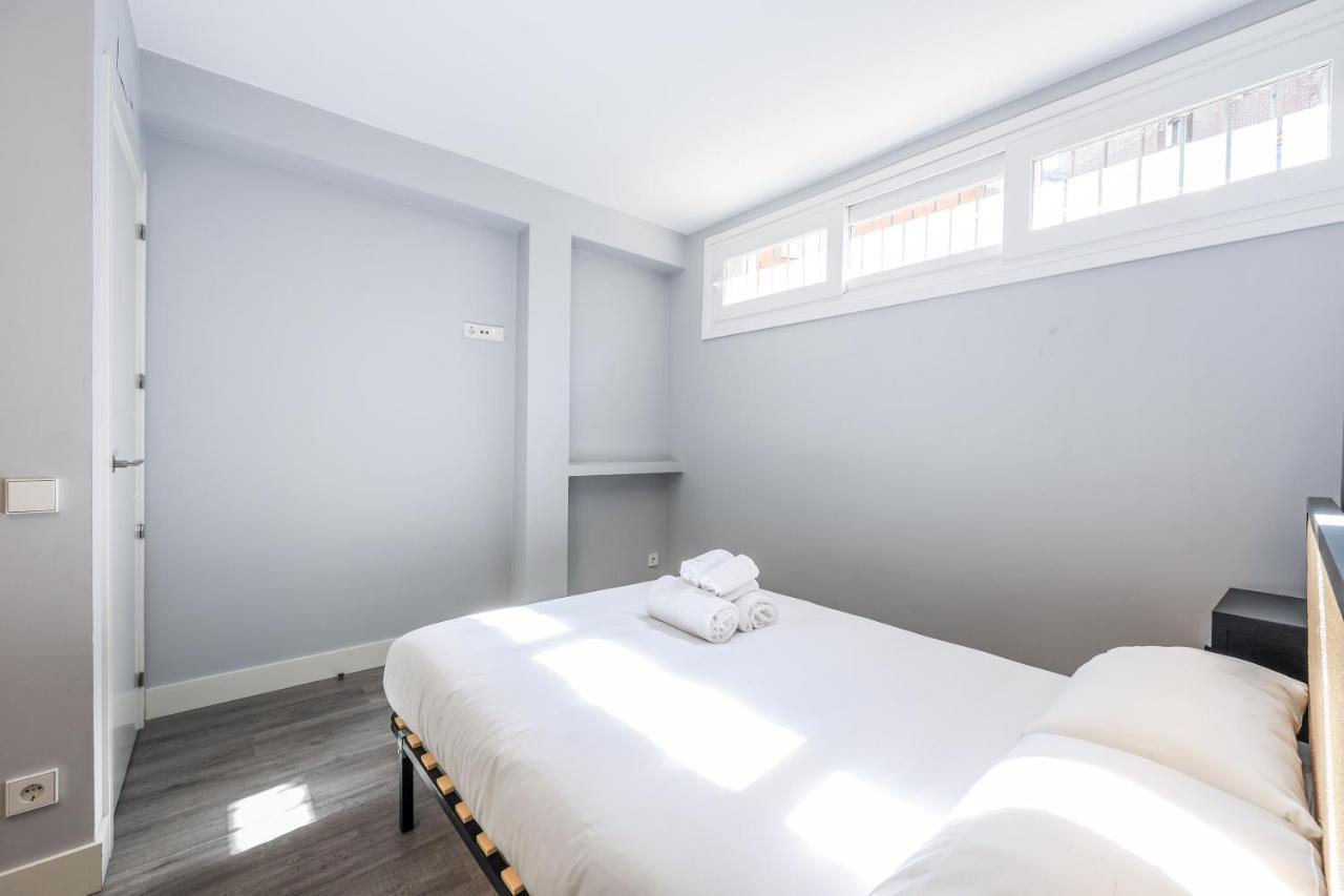 Apartamentos Reformados En Arturo Soria Madrid Bagian luar foto