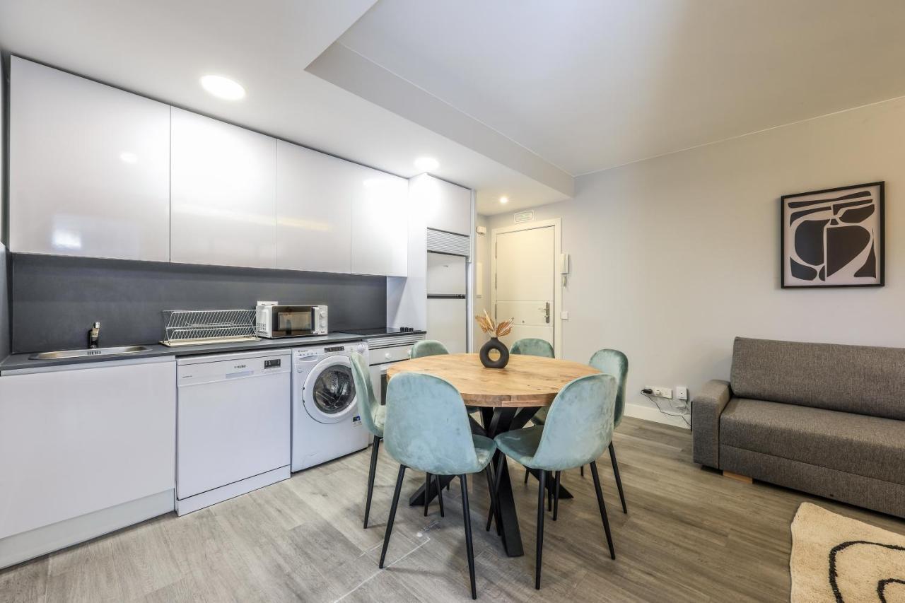 Apartamentos Reformados En Arturo Soria Madrid Bagian luar foto