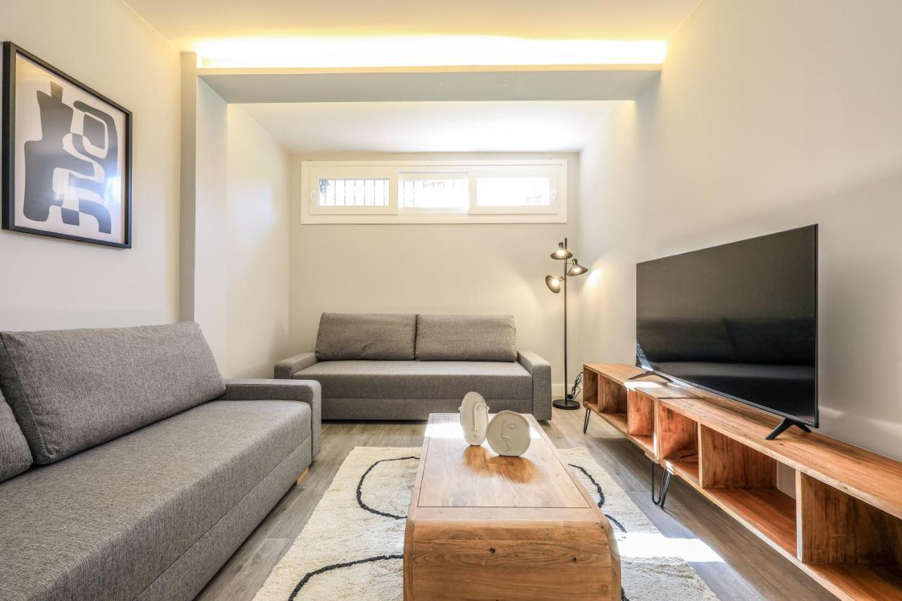 Apartamentos Reformados En Arturo Soria Madrid Bagian luar foto